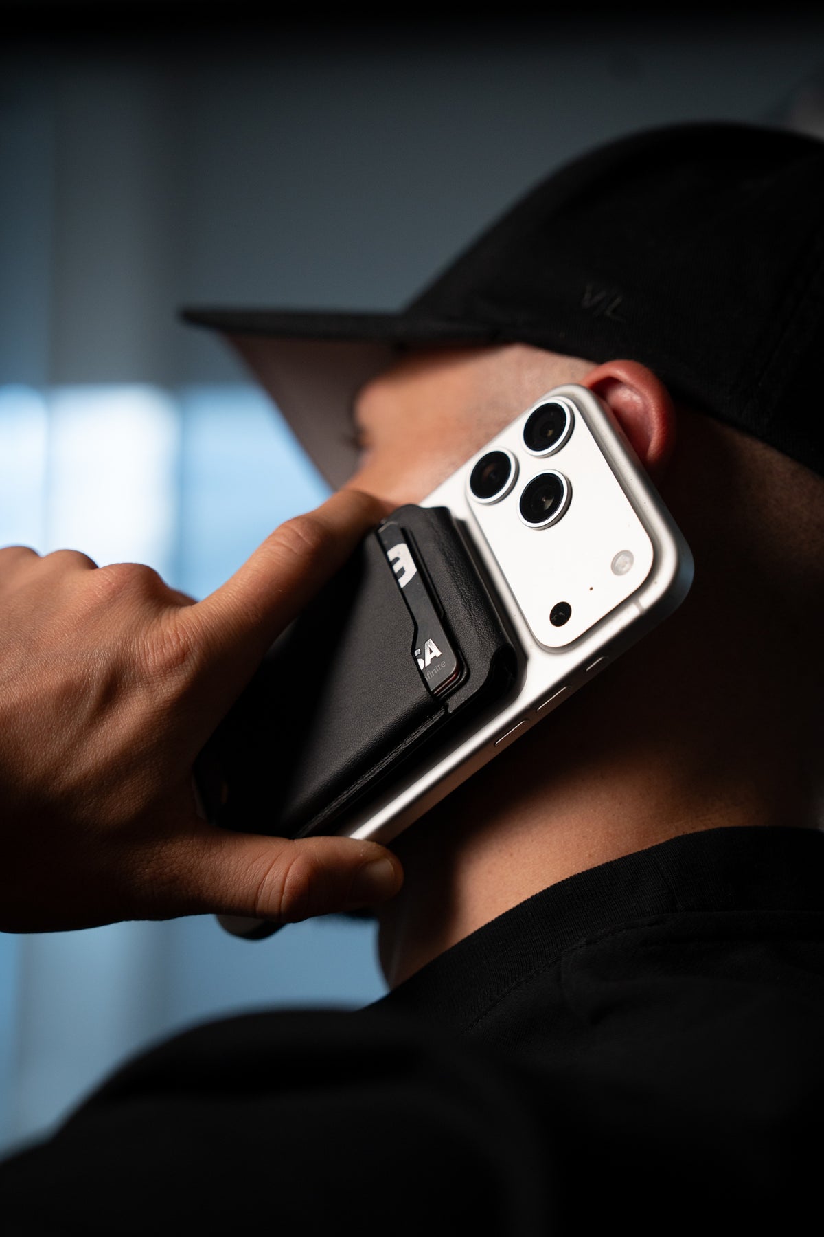 Vlakline Trace — Magnetic Wallet con Localizador